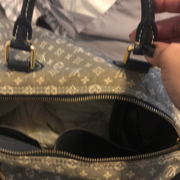 Louis Vuitton - Picture 6 of 6